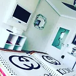 за гости старс Hotel