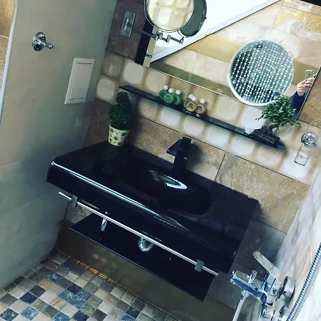 فندق за гости старс سموليان