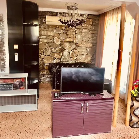 за гости старс Smoljan