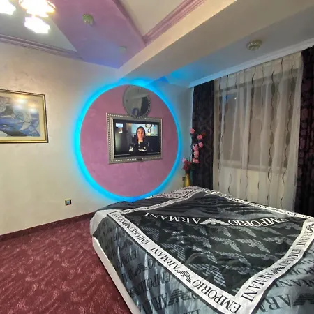 за гости старс Hotel Smoljan